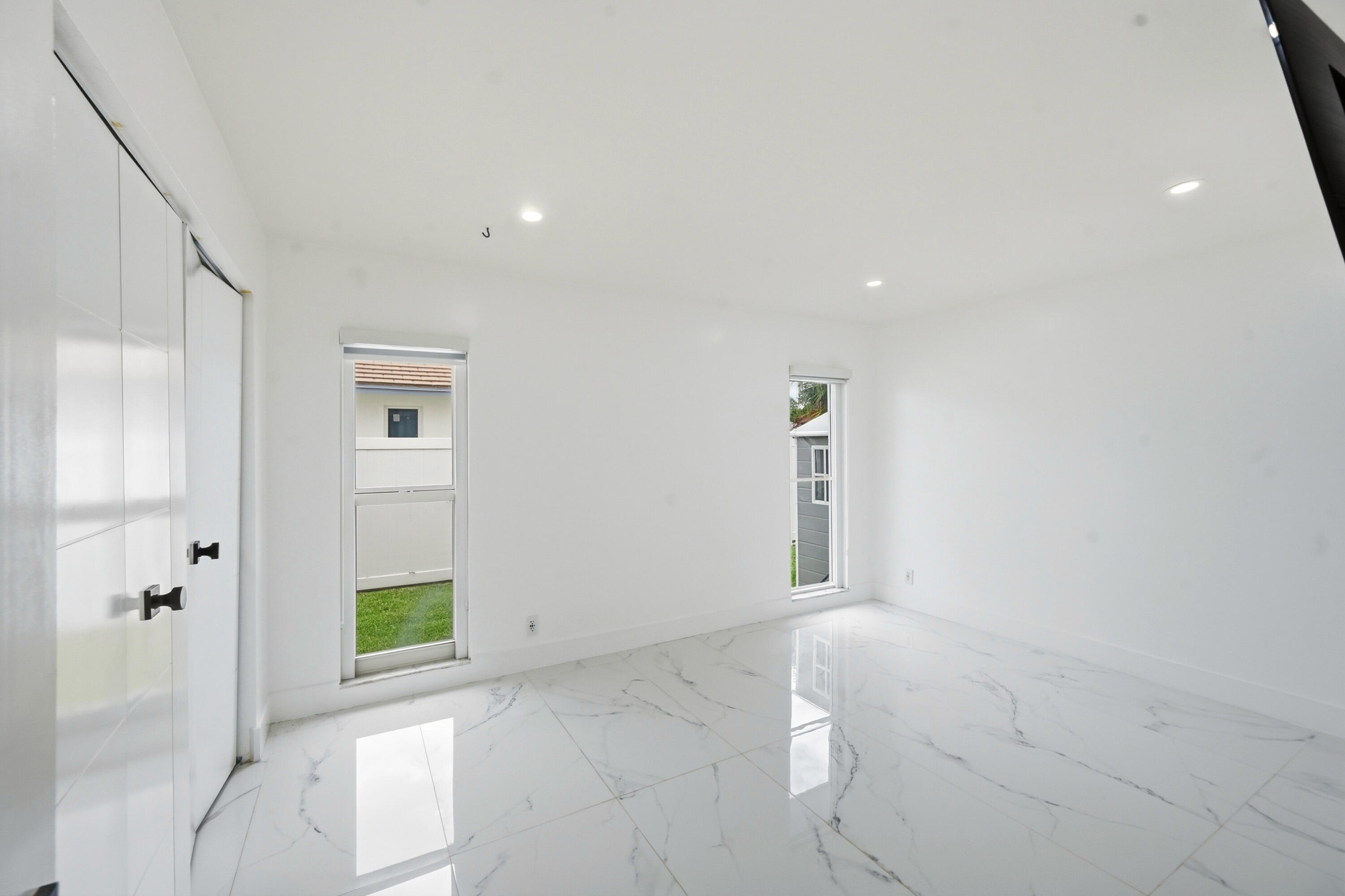 398 Northwest 22nd Avenue Boca Raton, FL 33486 - Photo 21 of 64 Bedroom 4