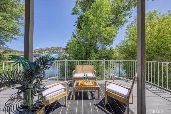 $297,950 | 13370 Venus Village, Clearlake Oaks, CA 95423