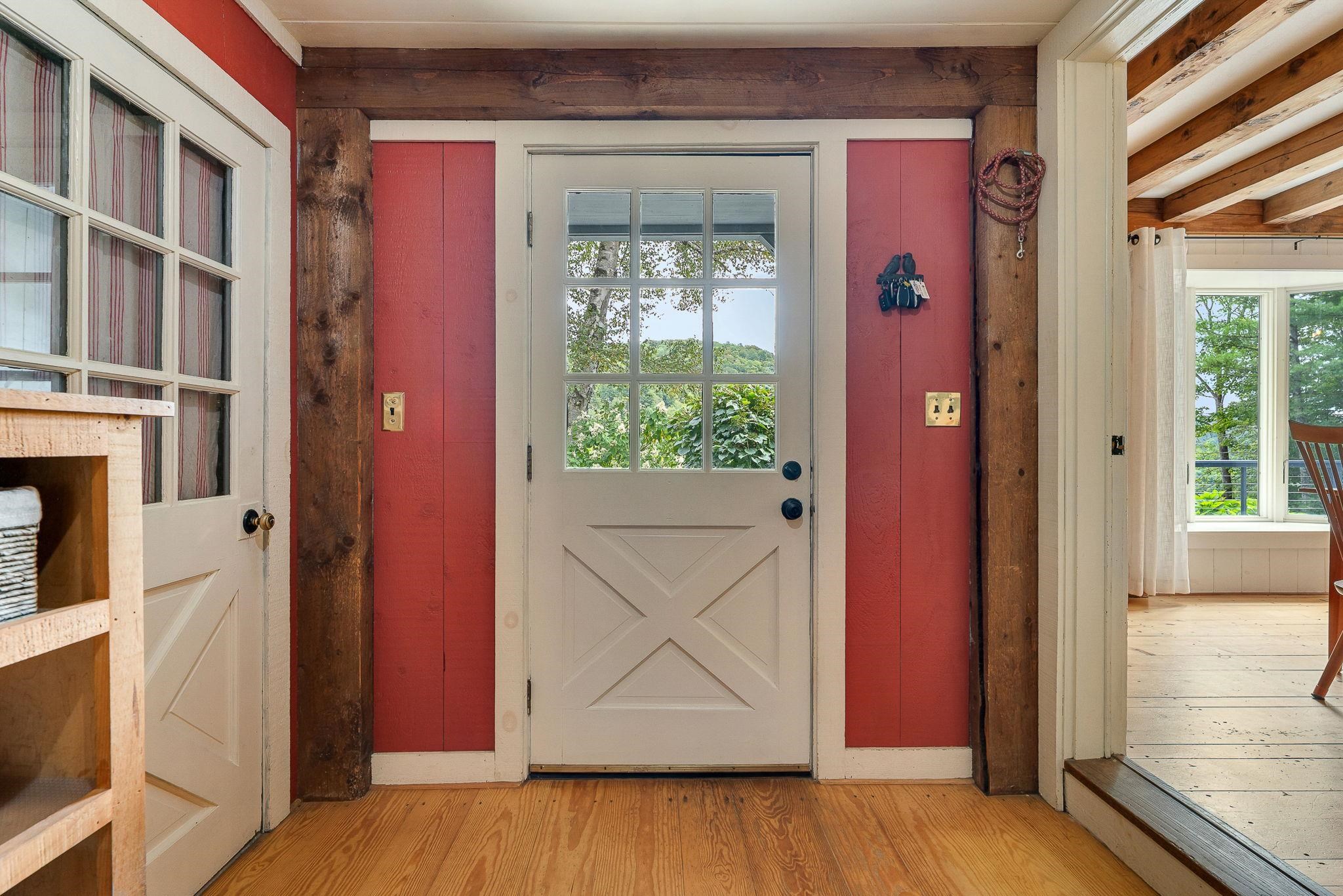 217 South Perry Road Barnard, VT 05091 - Photo 4 of 57