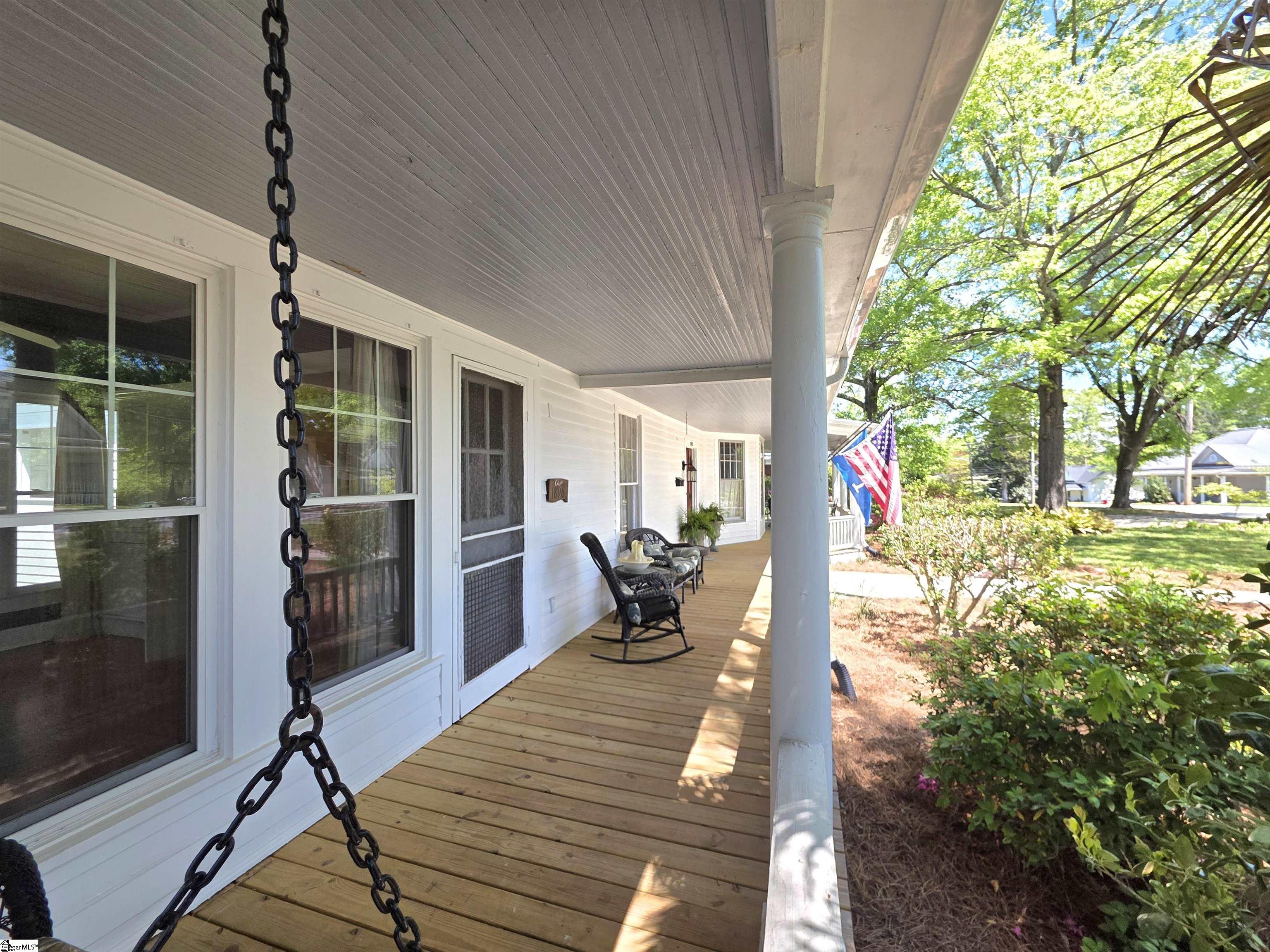 302 River Street Belton, SC 29627 - Photo 2 of 32