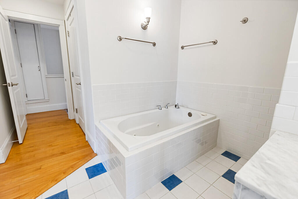 183 Mountain Road Falmouth, ME 04105 - Photo 36 of 65 27_BP5A0628_DxO_mls