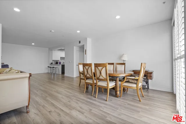 $978,000 | 4568 West 1st Street, Unit 307, Los Angeles, CA 90004