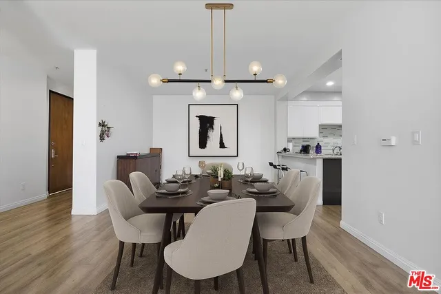 $978,000 | 4568 West 1st Street, Unit 307, Los Angeles, CA 90004