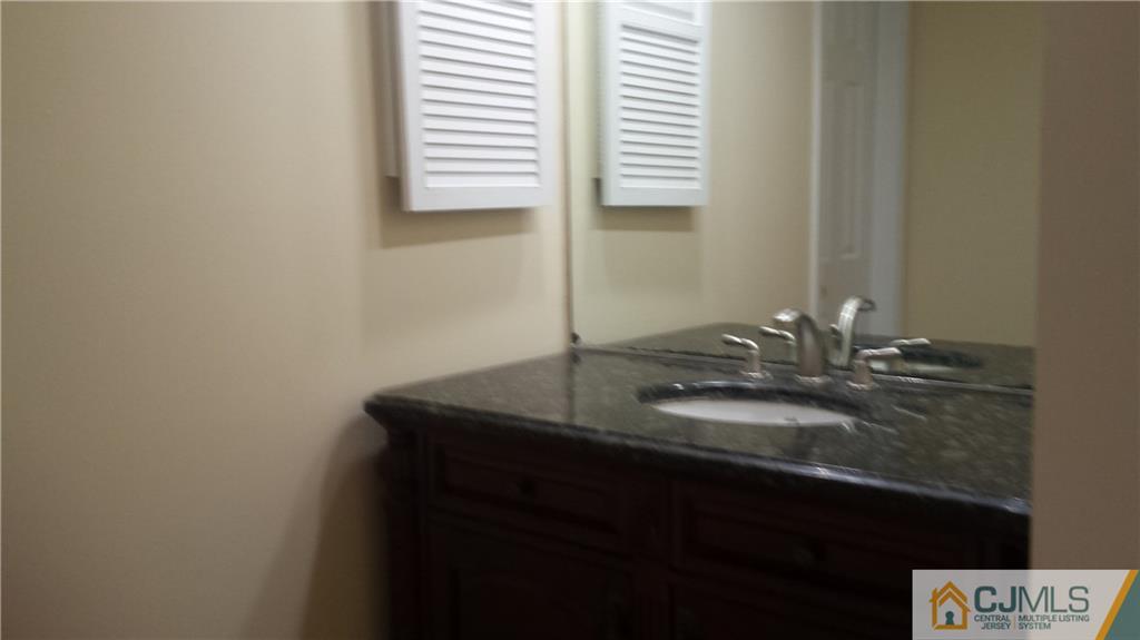 2101 Timber Oaks Road, Unit 2101 Edison, NJ 08820 - Photo 11 of 14 Gallery Image 11