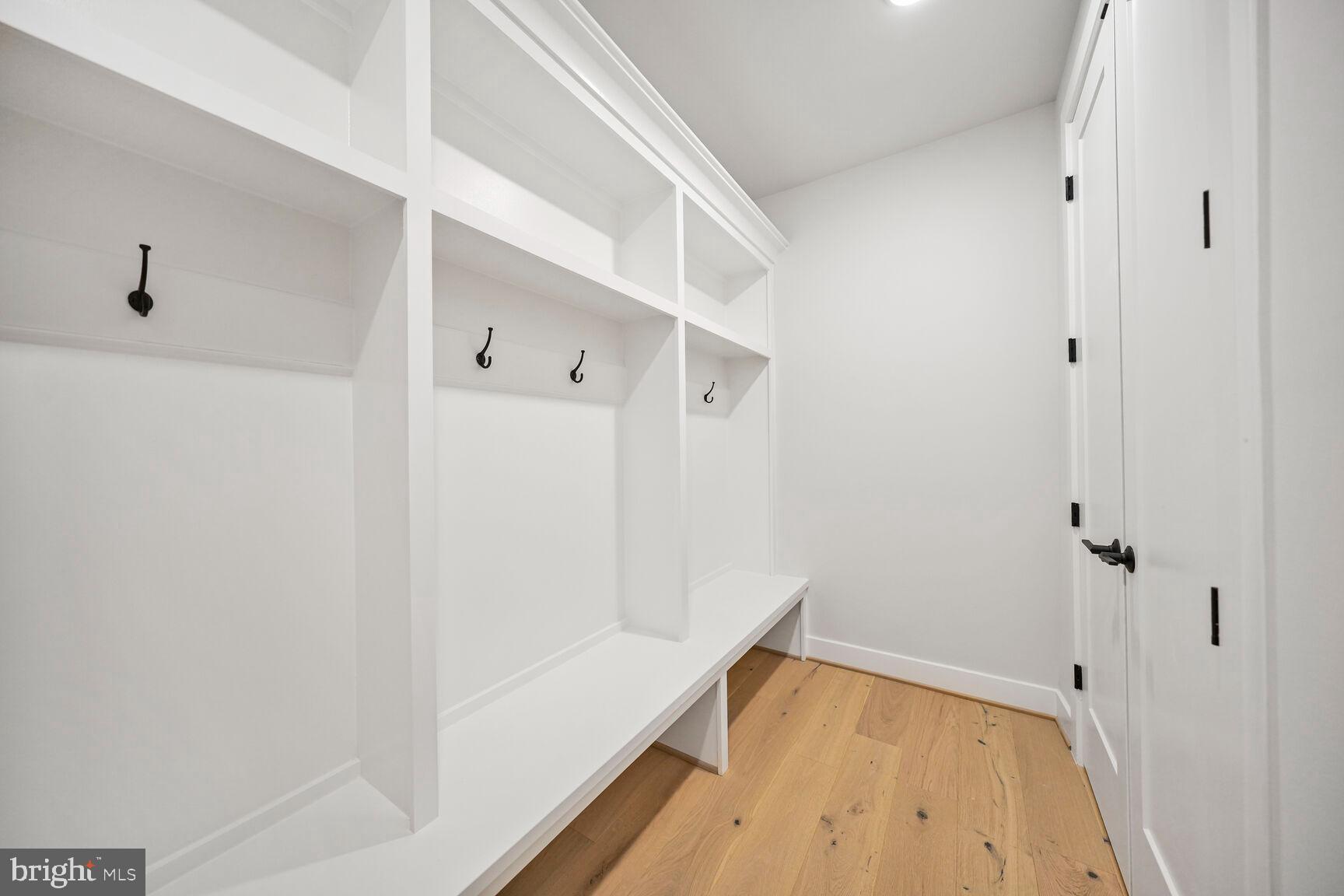 11461 Stuart Mill Road Oakton, VA 22124 - Photo 40 of 49 Gallery Image 40
