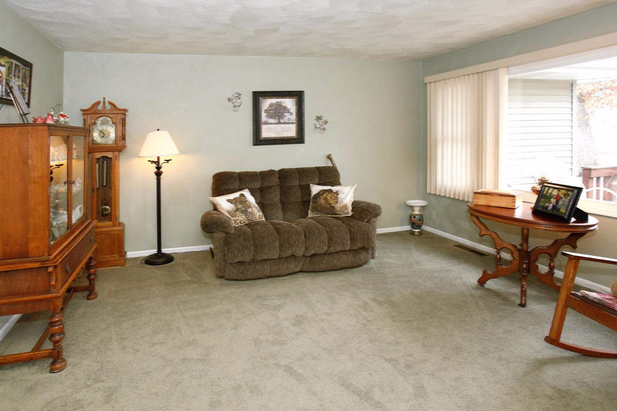 253 Stuart Lake Road Marshall, MI 49068 - Photo 4 of 24 15014495_03