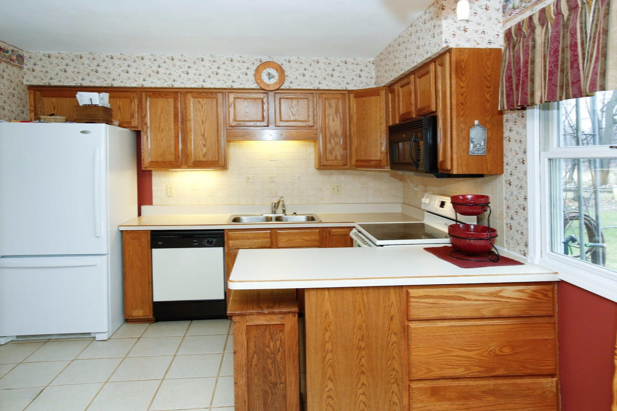 253 Stuart Lake Road Marshall, MI 49068 - Photo 7 of 24 15014495_06
