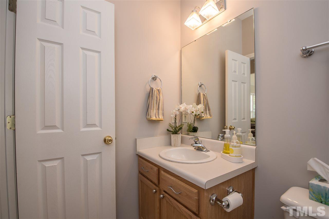 2716 Beehnon Way Raleigh, NC 27603 - Photo 6 of 22 Gallery Image 6
