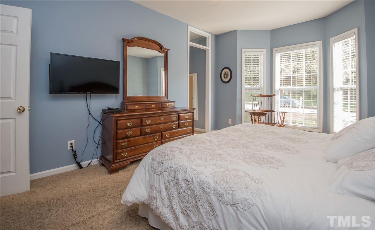 2716 Beehnon Way Raleigh, NC 27603 - Photo 8 of 22 Gallery Image 8
