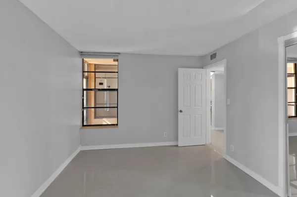 $1,700 | 6610 Coral Lake Drive, Unit 110, Margate, FL 33063