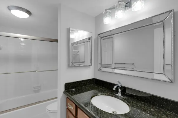 $1,700 | 6610 Coral Lake Drive, Unit 110, Margate, FL 33063