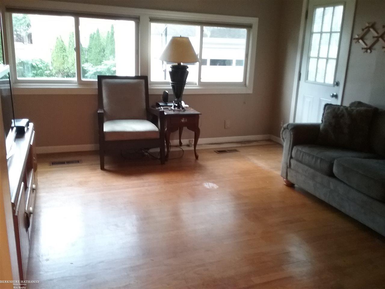 446 Fisher Road Grosse Pointe, MI 48230 - Photo 13 of 27 Family Room/Office Area