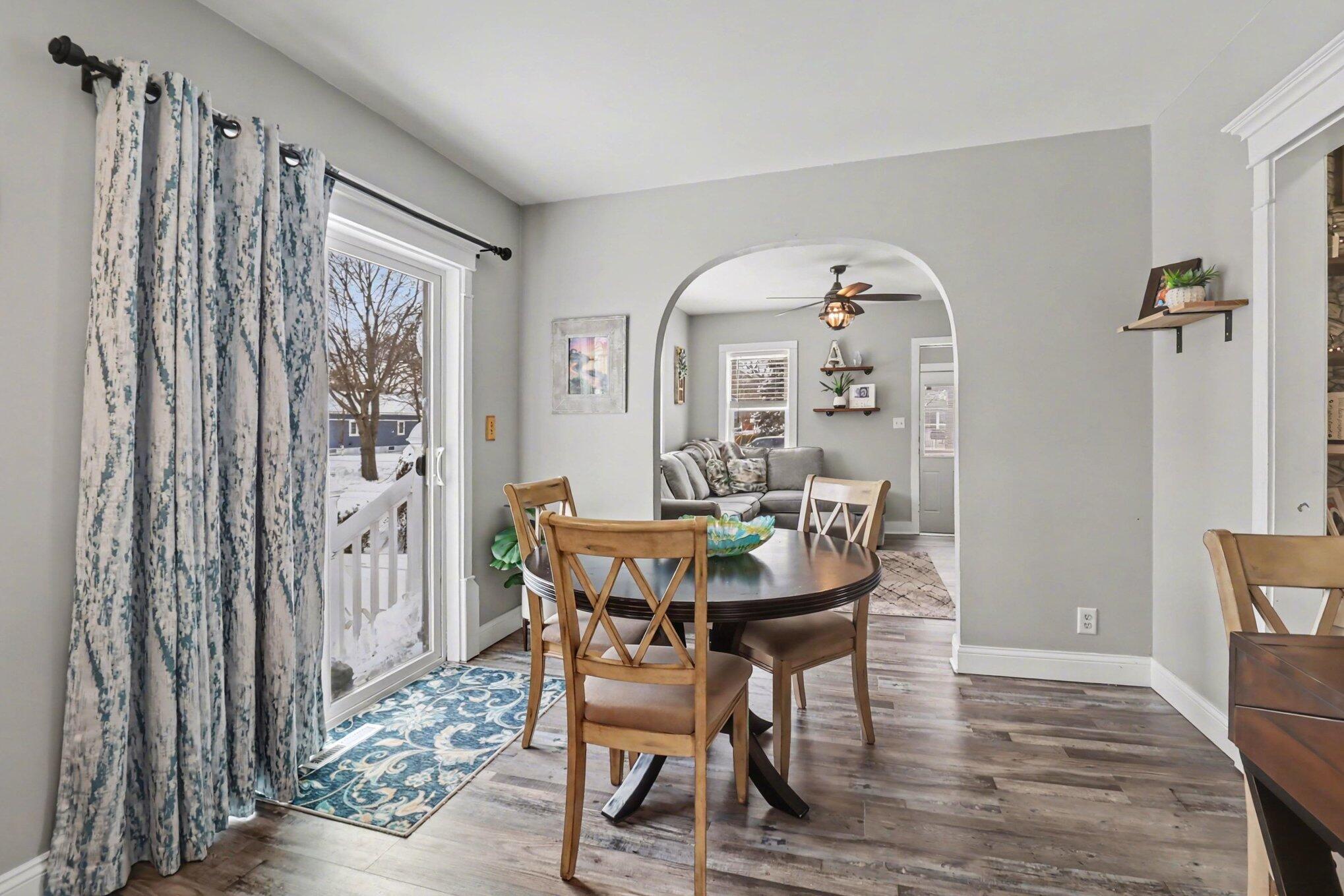 814 North Rath Avenue Ludington, MI 49431 - Photo 15 of 40 Dining Room