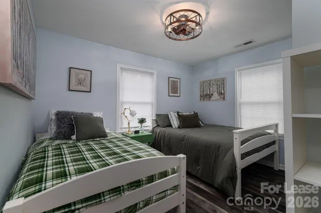 $1,600 | 4906 South New Hope Road, Belmont, NC 28012