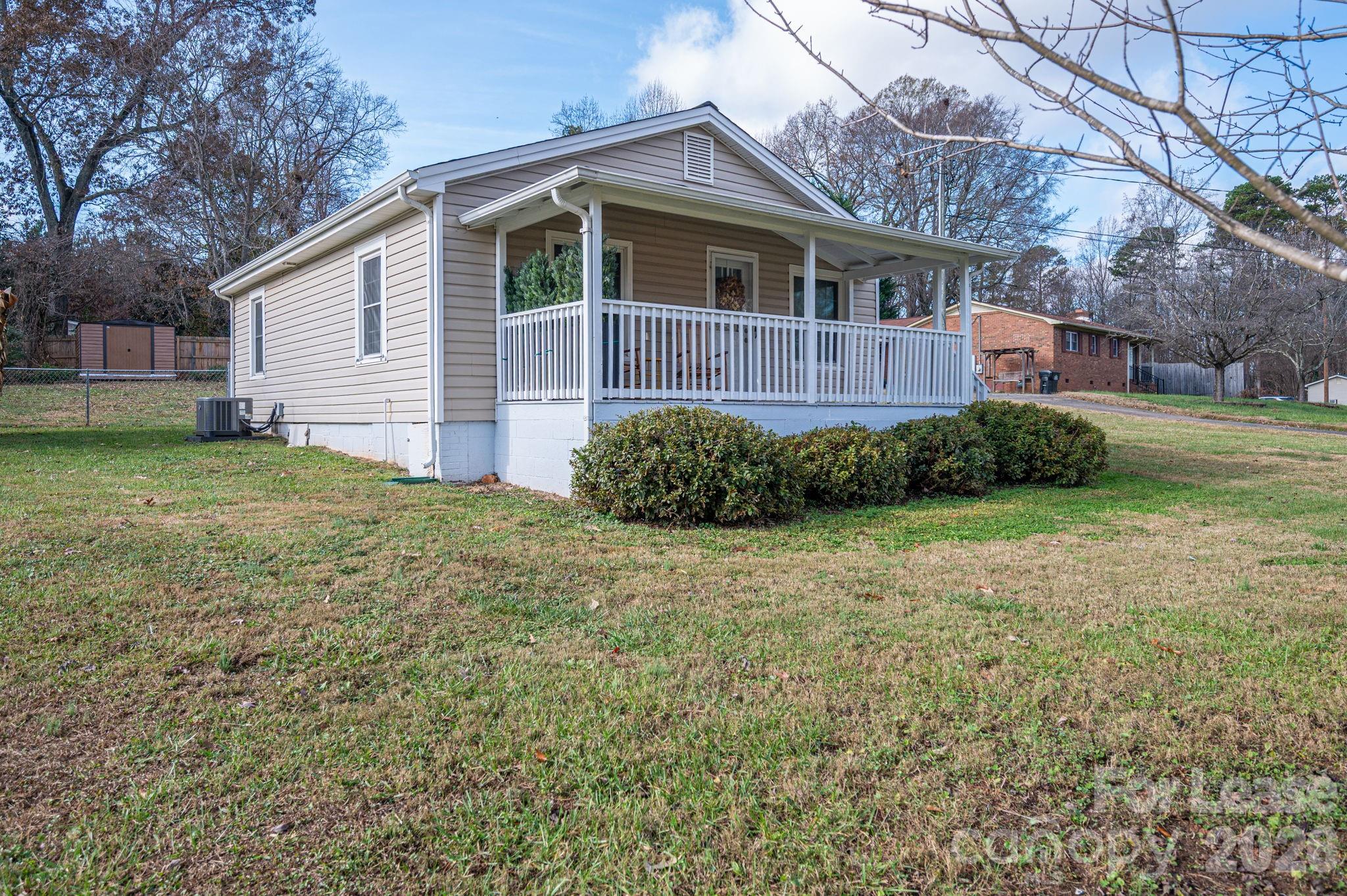 4906 South New Hope Road Belmont, NC 28012 - Photo 2 of 24