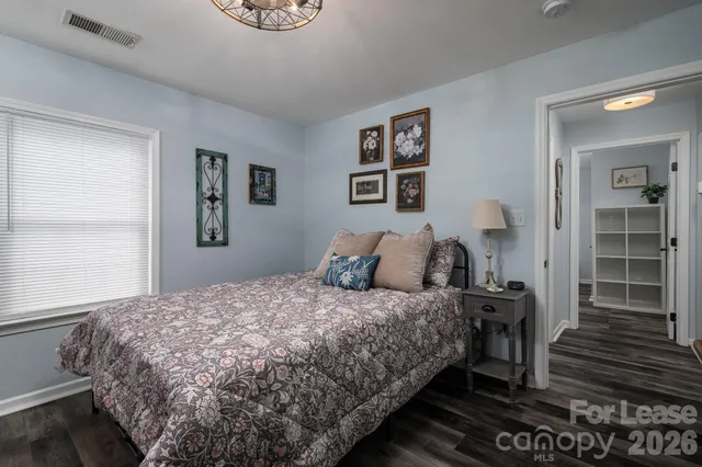 $1,600 | 4906 South New Hope Road, Belmont, NC 28012