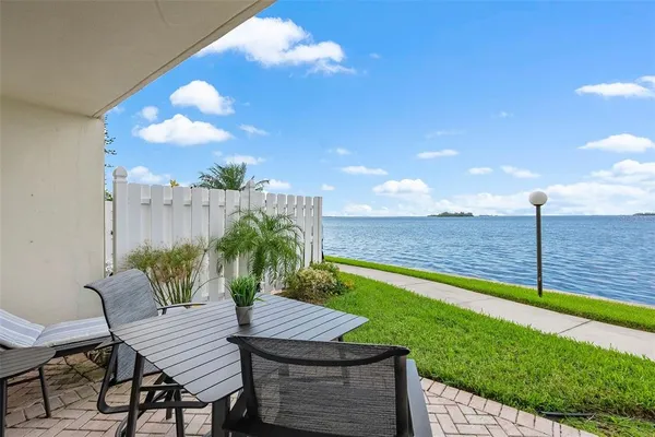 $499,000 | 200 Woodette Drive, Unit TRB (102W), Dunedin, FL 34698