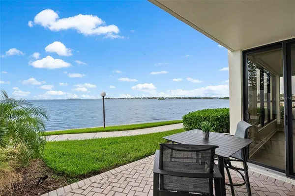 $499,000 | 200 Woodette Drive, Unit TRB (102W), Dunedin, FL 34698