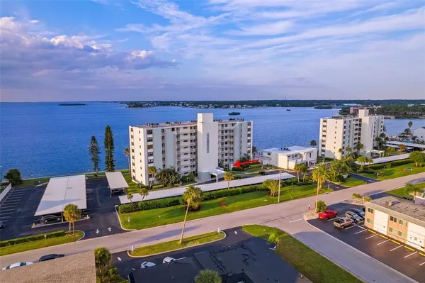 $499,000 | 200 Woodette Drive, Unit TRB (102W), Dunedin, FL 34698