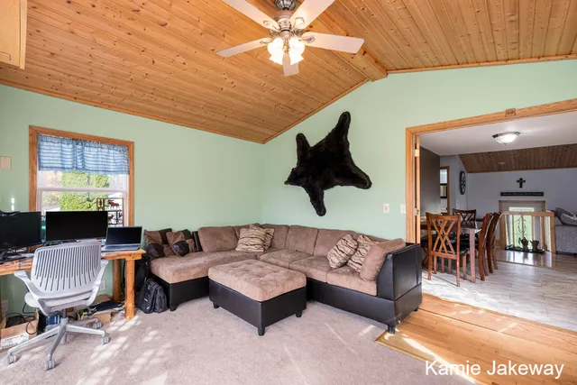 $493,000 | 8395 McArthur Avenue Northeast, Belding, MI 48809