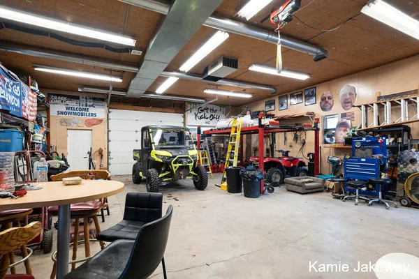 $475,000 | 8395 McArthur Avenue Northeast, Belding, MI 48809