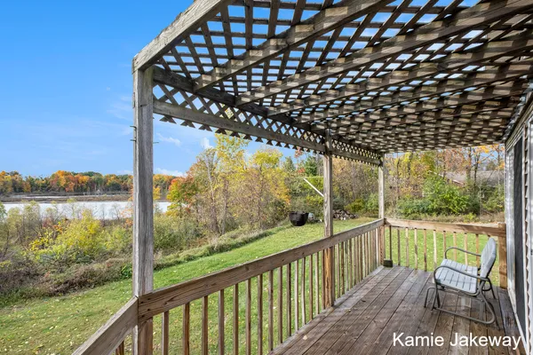 $475,000 | 8395 McArthur Avenue Northeast, Belding, MI 48809