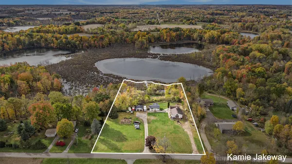 $475,000 | 8395 McArthur Avenue Northeast, Belding, MI 48809