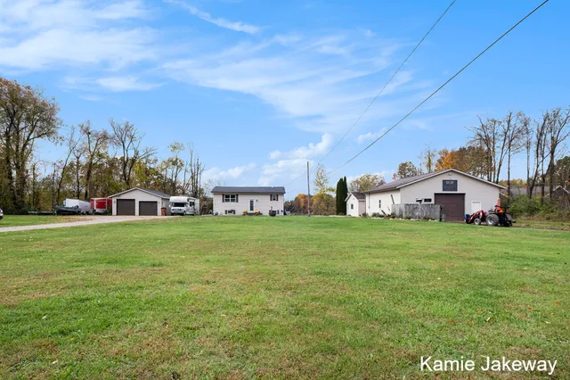 $493,000 | 8395 McArthur Avenue Northeast, Belding, MI 48809