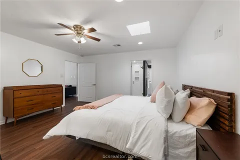 $355,000 | 2907 Broadmoor Drive, Bryan, TX 77802