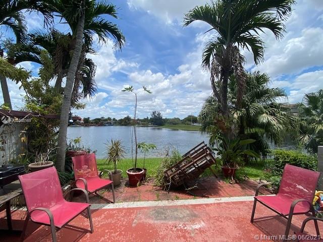 1351 Southwest 124th Court, Unit F5 Miami, FL 33184 - Photo 3 of 12