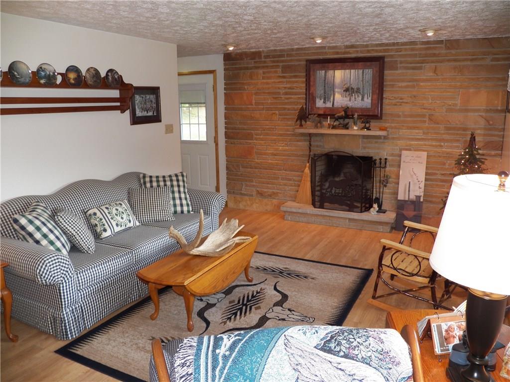 3050 Woodlake Road Apollo, PA 15613 - Photo 3 of 22