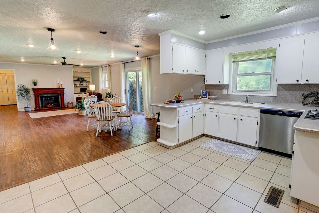 202 Christopher Drive Abbeville, AL 36310 - Photo 21 of 42