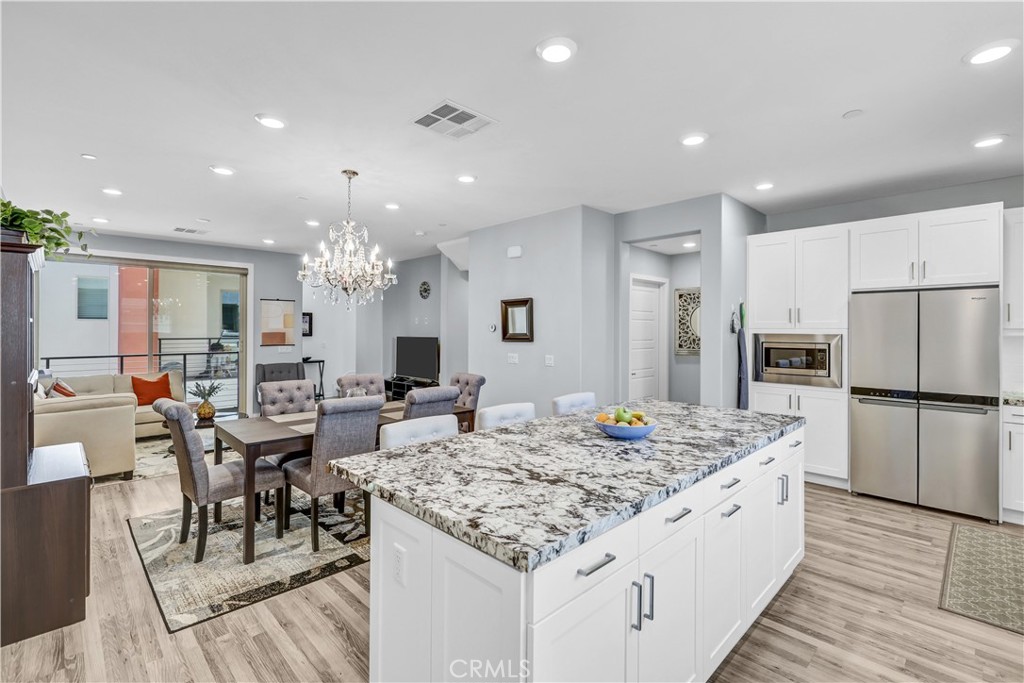 212 Paramount Irvine, CA 92618 - Photo 11 of 29