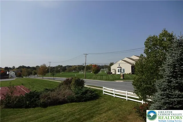 $359,999 | 5267 Chandler Way, Orefield, PA 18069