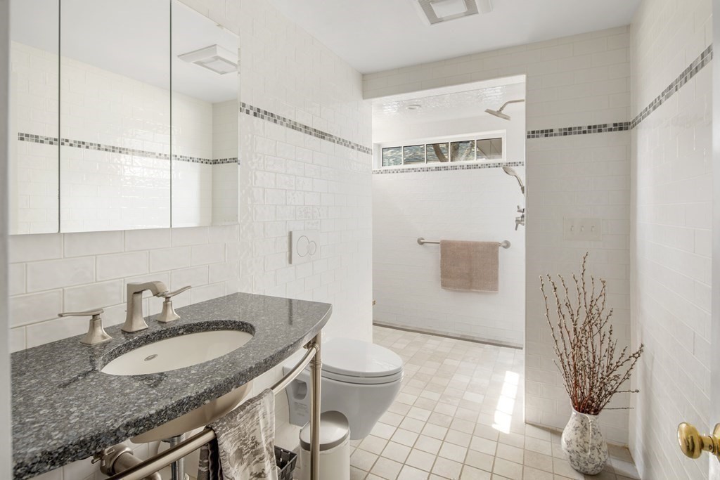 31 Sherwood Road Hingham, MA 02043 - Photo 15 of 25 Gallery Image 15