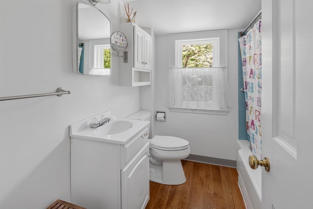 31 Sherwood Road Hingham, MA 02043 - Photo 19 of 25 Gallery Image 19