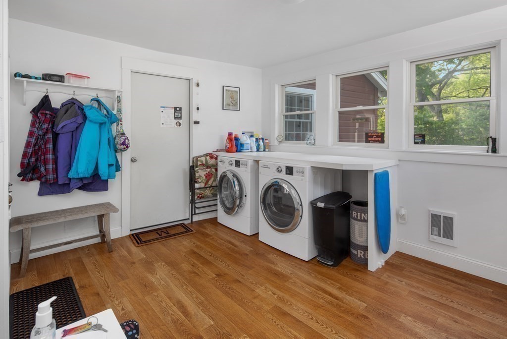 31 Sherwood Road Hingham, MA 02043 - Photo 8 of 25 Gallery Image 8