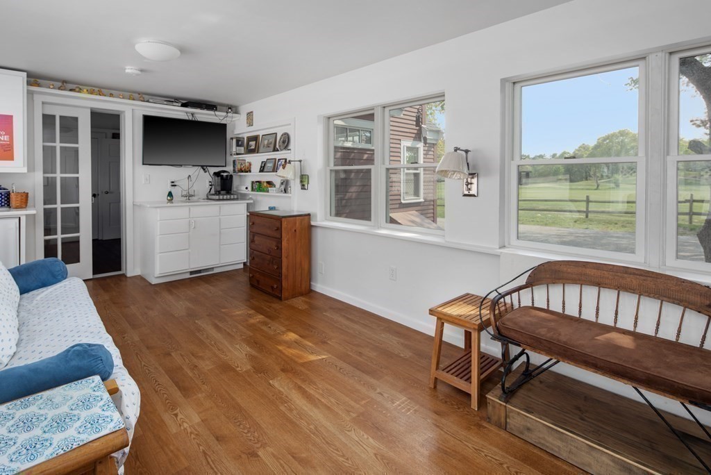 31 Sherwood Road Hingham, MA 02043 - Photo 10 of 25 Gallery Image 10