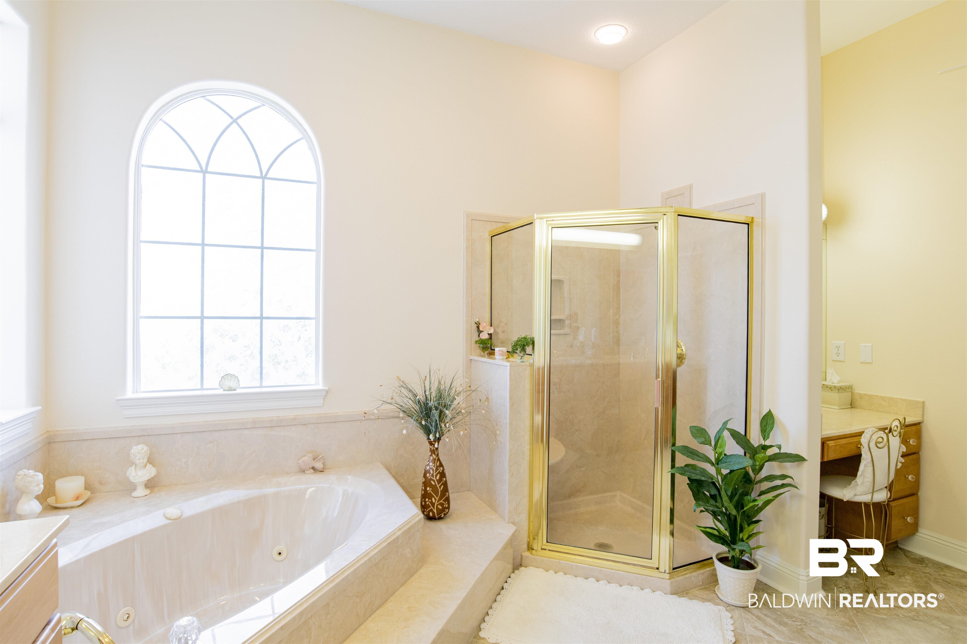 24615 Gulf Bay Road Orange Beach, AL 36561 - Photo 22 of 47 CULTURED MARBLE JACUZZI TUB