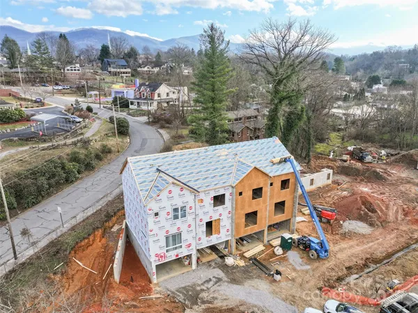 $649,500 | 41 Richland Street, Waynesville, NC 28786