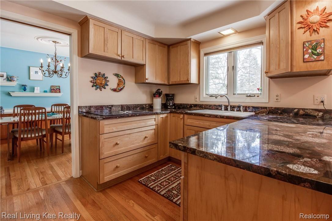 777 Wilwood Road Rochester, MI 48309 - Photo 43 of 51 Interiors (13 of 41).jpg