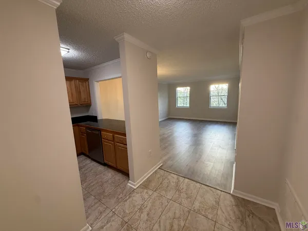 $68,000 | 4735 Government Street, Unit 212, Baton Rouge, LA 70806