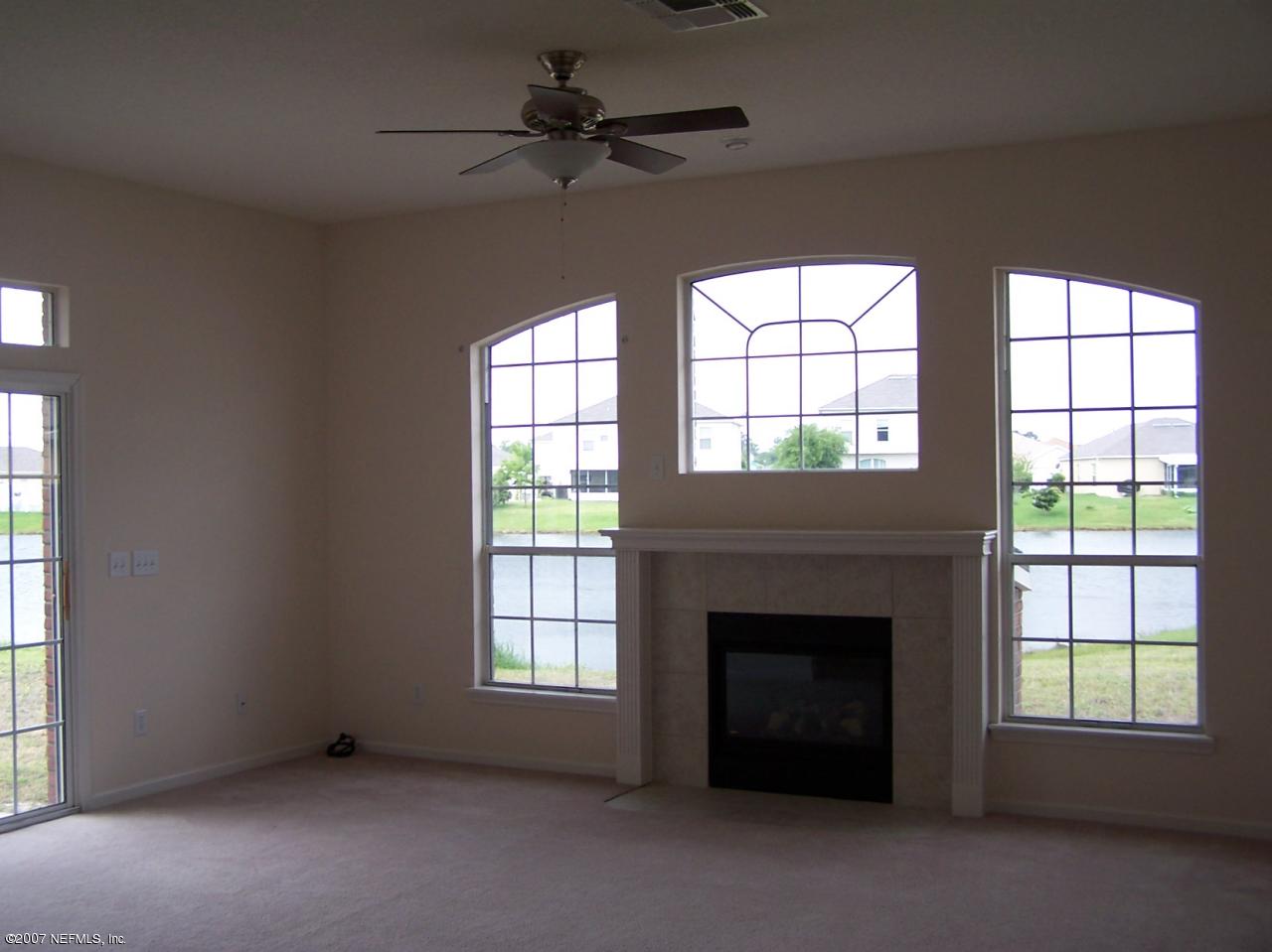 1962 Nottingham Road Jacksonville, FL 32246 - Photo 5 of 24 Family room to patio