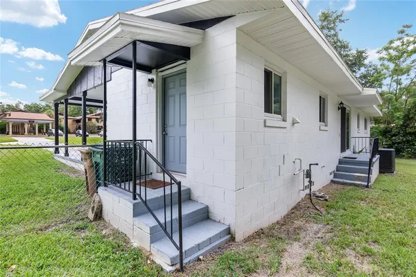 $1,795 | 1846 Southeast Lake Weir Avenue, Ocala, FL 34471