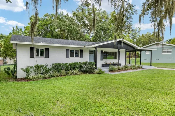 $1,795 | 1846 Southeast Lake Weir Avenue, Ocala, FL 34471