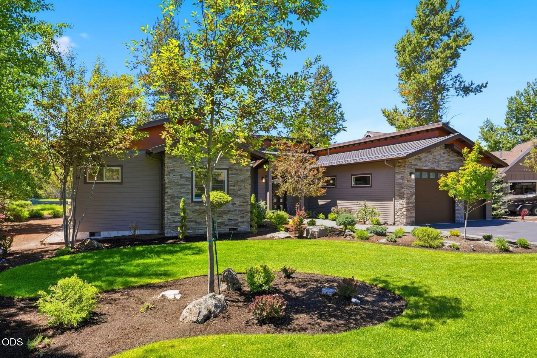 16803 Pony Express Way Bend, OR 97707 - Photo 4 of 49