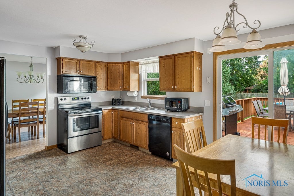2960 Seaman Road Oregon, OH 43616 - Photo 11 of 36 Gallery Image 11