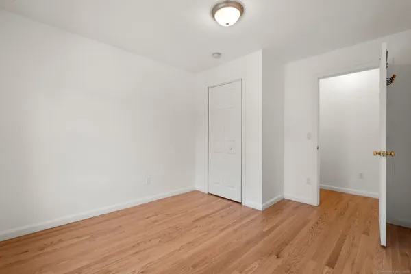 $4,800 | 322 Greenfield Street, Fairfield, CT 06825