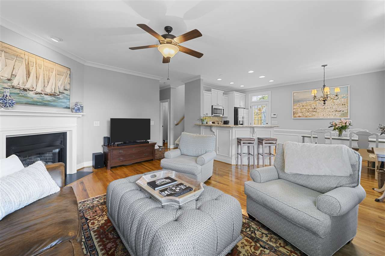 2749 Oberlin Road, Unit 103 Raleigh, NC 27608 - Photo 9 of 30 Photo 9
