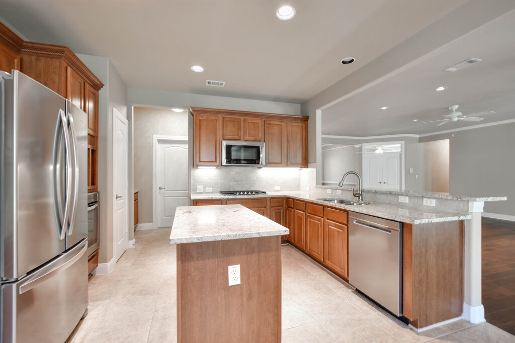 735 Breezeway Lane Georgetown, TX 78633 - Photo 11 of 33